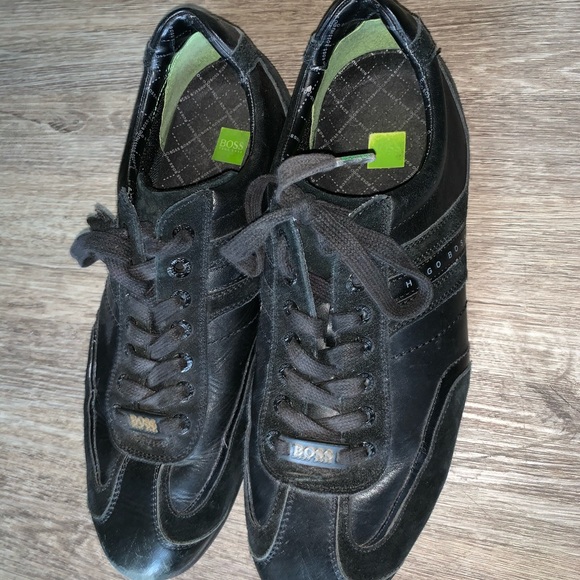 Men’s Hugo boss 10 1/2 shoes very slick very cool! - Picture 7 of 7